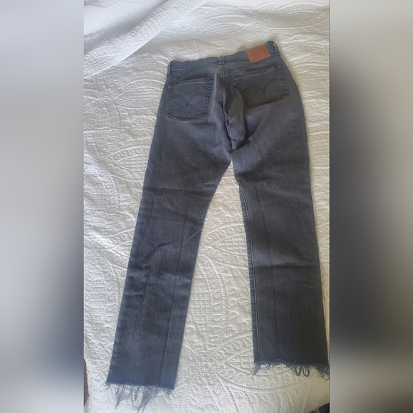 Womens Levi's jeans size w28 l30 - Picture 3 of 9